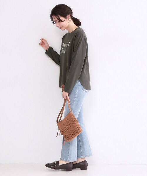 OPAQUE.CLIP(オペークドットクリップ)の「ロゴプリントロングTシャツ【洗濯機OK】(Tシャツ/カットソー・レディース・チャコールグレー/ホワイト・00)」の9枚目の写真