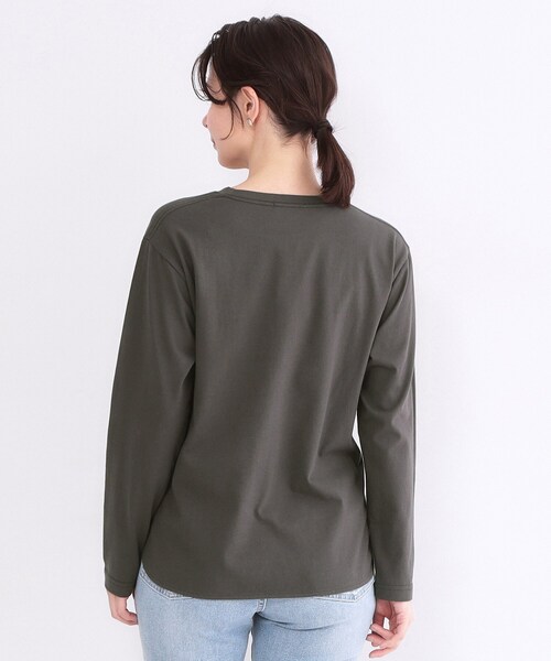 OPAQUE.CLIP(オペークドットクリップ)の「ロゴプリントロングTシャツ【洗濯機OK】(Tシャツ/カットソー・レディース・チャコールグレー/ホワイト・00)」の13枚目の写真
