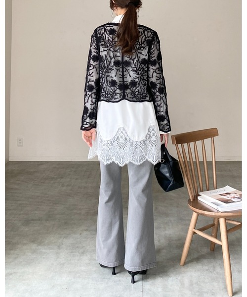 She's Closet(シーズクローゼット)の「長袖 裾レースドッキング ロングシャツ ブラウス(シャツ/ブラウス・レディース・ホワイト/ブラック・FREE)」の11枚目の写真