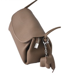 STYLE DELI | 【DELI by】エレファントチャーム付きリアルレザーショルダーバッグ(ショルダーバッグ)