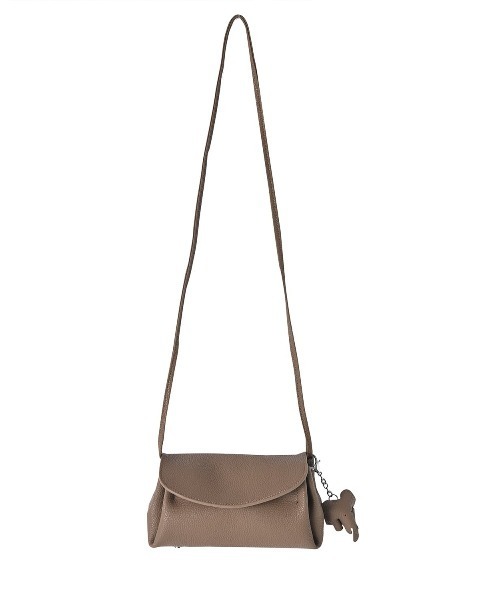 STYLE DELI(スタイルデリ)の「【DELI by】エレファントチャーム付きリアルレザーショルダーバッグ(ショルダーバッグ・レディース・ブラック/ブラウン/グレイッシュベージュ・FREE)」の12枚目の写真