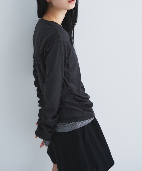 CODE A（コードエー）の「sheer combi layer tops（Tシャツ/カットソー・レディース・ライトグレー/チャコールグレー/ライトベージュ・00）」の5枚目の写真