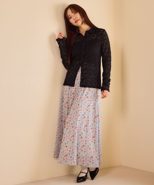 mysty woman（ミスティウーマン）の「【WEB限定】透かしフラワーポロカーディガン　667611（Tシャツ/カットソー・レディース・サックスブルー/ブラック/アイボリー・FREE）」の8枚目の写真