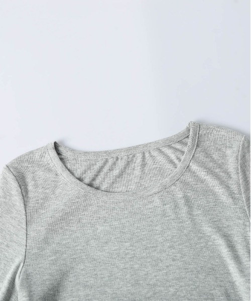 La-gemme(ラジェム)の「バルーンフリルヘムトップス(Tシャツ/カットソー・レディース・ブラック/グレー/ホワイト・フリー)」の22枚目の写真