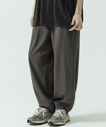 SLICK（スリック）の「【SLICK スリック】Toro Stretch Two Tuck Balloon Pants トロストレッチツータックバルーンパンツ（スラックス）」