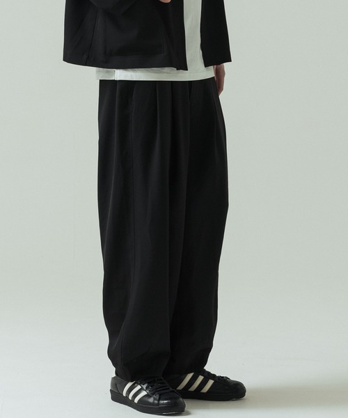 SLICK(スリック)の「【SLICK/スリック】Toro Stretch Two Tuck Balloon Pants/トロストレッチツータックバルーンパンツ(スラックス・メンズ・グレイッシュベージュ/ブラック/チャコールグレー・3/2/1)」の9枚目の写真