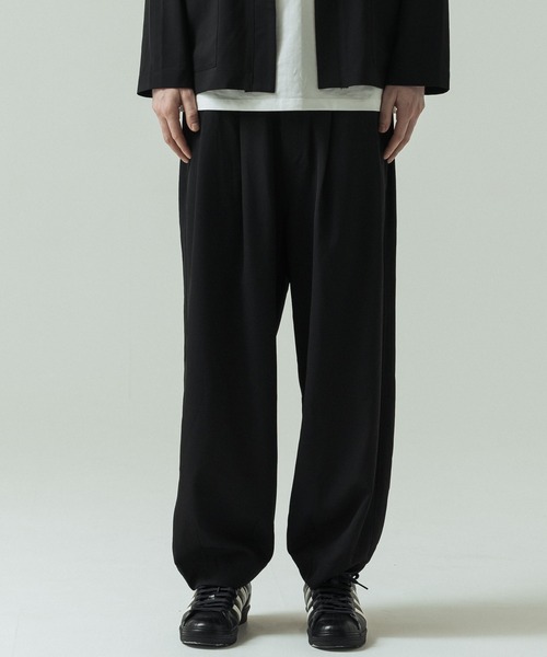 SLICK(スリック)の「【SLICK/スリック】Toro Stretch Two Tuck Balloon Pants/トロストレッチツータックバルーンパンツ(スラックス・メンズ・グレイッシュベージュ/ブラック/チャコールグレー・3/2/1)」の11枚目の写真