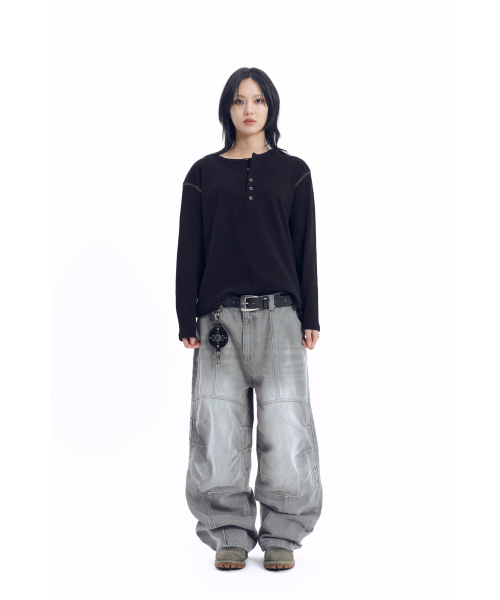 AAKAM（アーカム）の「Henry Neck Waffle Long Sleeve (Black)（Tシャツ/カットソー・レディース・その他・1/2）」の19枚目の写真