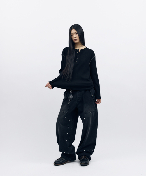 AAKAM（アーカム）の「Henry Neck Waffle Long Sleeve (Black)（Tシャツ/カットソー・レディース・その他・1/2）」の10枚目の写真