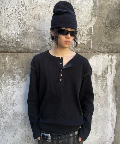 AAKAM（アーカム）の「Henry Neck Waffle Long Sleeve (Black)（Tシャツ/カットソー・レディース・その他・1/2）」の15枚目の写真