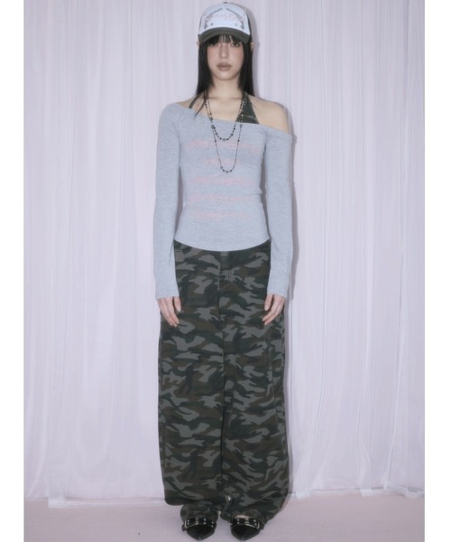 NIIER NOR(ニアノア)の「A'GEM/9 × .kom 『NIIER NOR/ニーアノア』 LAYERED OFF-SHOULDER SLIM TEE/レイヤードオフショルダースリム長袖Tシャツ(Tシャツ/カットソー・レディース・ブラック/グレー・FREE)」の10枚目の写真