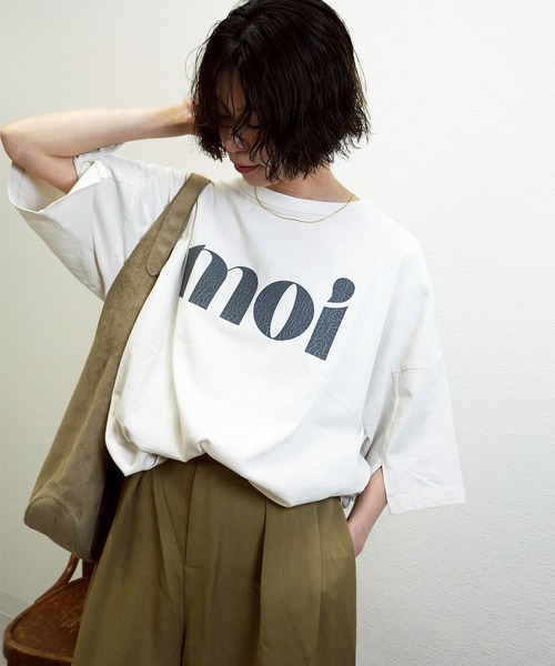 gossara（ゴサラ）の「【大人気アイテム再登場】ピグメント袖スリットプルオーバー（Tシャツ/カットソー・レディース・チャコールグレー/グレイッシュベージュ/アイボリー/ブラウン/ブルー・FREE）」の15枚目の写真