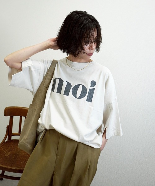 gossara（ゴサラ）の「【大人気アイテム再登場】ピグメント袖スリットプルオーバー（Tシャツ/カットソー・レディース・チャコールグレー/グレイッシュベージュ/アイボリー/ブラウン/ブルー・FREE）」の21枚目の写真