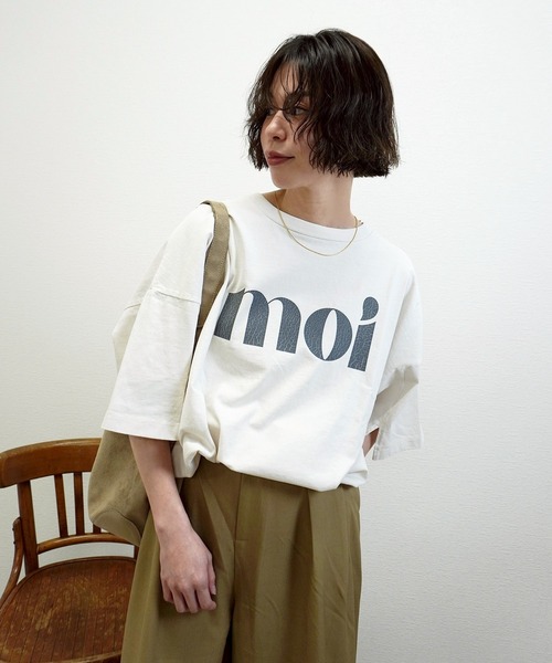 gossara（ゴサラ）の「【大人気アイテム再登場】ピグメント袖スリットプルオーバー（Tシャツ/カットソー・レディース・チャコールグレー/グレイッシュベージュ/アイボリー/ブラウン/ブルー・FREE）」の22枚目の写真