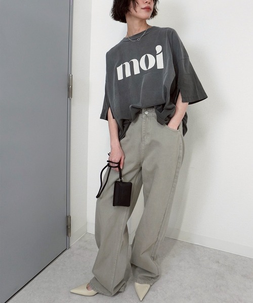 gossara（ゴサラ）の「【大人気アイテム再登場】ピグメント袖スリットプルオーバー（Tシャツ/カットソー・レディース・チャコールグレー/グレイッシュベージュ/アイボリー/ブラウン/ブルー・FREE）」の8枚目の写真