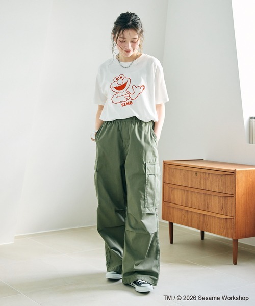SESAME STREET(セサミストリート)の「【セサミストリート/SESAME STREET】エルモ/ELMOフロッキープリント半袖Tシャツ(2026SS)(Tシャツ/カットソー・レディース・オレンジ/グレー/オフホワイト・LL/3L/L/M)」の19枚目の写真