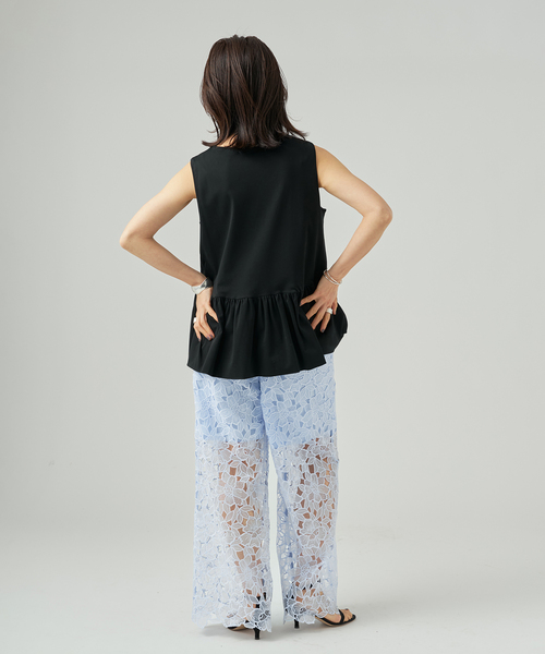 VERMEIL par iena(ヴェルメイユパーイエナ)の「ペプラム ノースリーブプルオーバー(Tシャツ/カットソー・レディース・ブラック/ホワイト/ネイビー・FREE)」の6枚目の写真