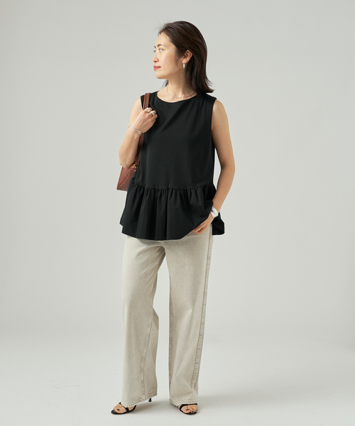 VERMEIL par iena(ヴェルメイユパーイエナ)の「ペプラム ノースリーブプルオーバー(Tシャツ/カットソー・レディース・ブラック/ホワイト/ネイビー・FREE)」の8枚目の写真