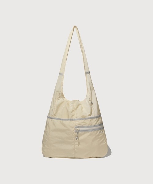 COVERNAT(カバーナット)の「LIGHT NYLON ECO BAG(エコバッグ/サブバッグ・メンズ・アイボリー/ブラック・FREE)」の2枚目の写真
