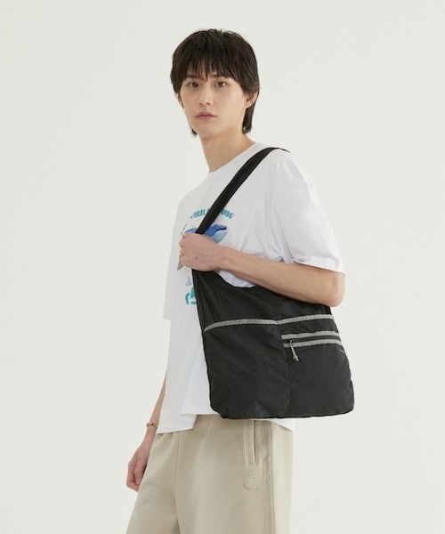 COVERNAT(カバーナット)の「LIGHT NYLON ECO BAG(エコバッグ/サブバッグ・メンズ・アイボリー/ブラック・FREE)」の1枚目の写真