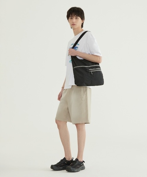 COVERNAT(カバーナット)の「LIGHT NYLON ECO BAG(エコバッグ/サブバッグ・メンズ・アイボリー/ブラック・FREE)」の3枚目の写真