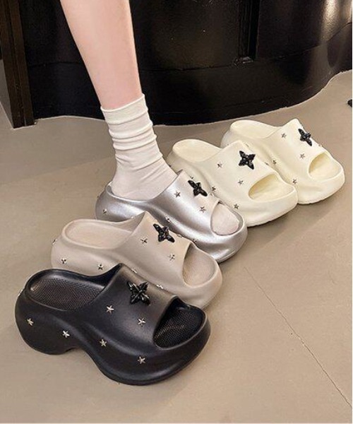 gossip!ロサンゼルス(ゴシップロサンゼルス)の「Y2K 星柄厚底プラットフォームサンダル ・ ビーチ&デイリー(スリッポン・レディース・ブラック・S/M/L)」の7枚目の写真