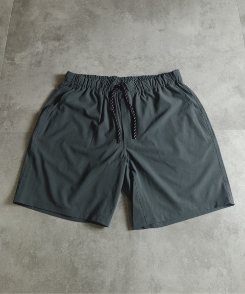 many men many mind(メニーメンメニーマインド)の「MANYMENMANYMINDS / AIRLEAKFABRIC/ショートパンツ(その他パンツ・メンズ・チャコール/ブラック・LARGE/X-LARGE/MEDIUM)」の2枚目の写真