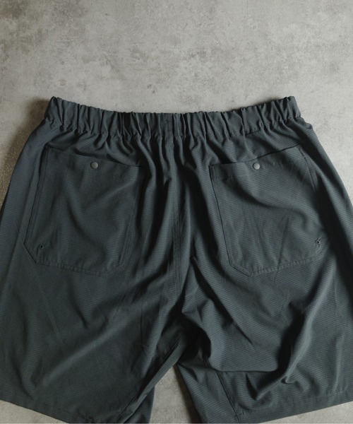 many men many mind(メニーメンメニーマインド)の「MANYMENMANYMINDS / AIRLEAKFABRIC/ショートパンツ(その他パンツ・メンズ・チャコール/ブラック・LARGE/X-LARGE/MEDIUM)」の18枚目の写真
