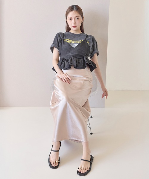 en CAnAF（エンカナフ）の「【シンプルで洗練見え】サテン ロングスカート（スカート・レディース・アイボリー/ブラック/ピンク・フリー）」の2枚目の写真