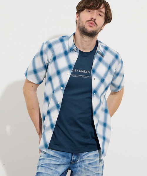 HIDEAWAYS NICOLE（ハイダウェイニコル）の「オンブレチェックショートレギュラー半袖シャツ（シャツ/ブラウス・メンズ・ブラック×ホワイト/トリコロール/ホワイト×ブルー・LARGE/MEDIUM/X-LARGE）」の2枚目の写真