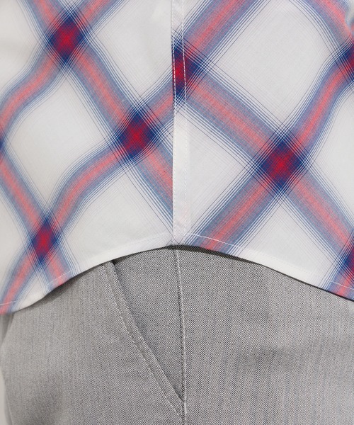 HIDEAWAYS NICOLE（ハイダウェイニコル）の「オンブレチェックショートレギュラー半袖シャツ（シャツ/ブラウス・メンズ・ブラック×ホワイト/トリコロール/ホワイト×ブルー・LARGE/MEDIUM/X-LARGE）」の13枚目の写真