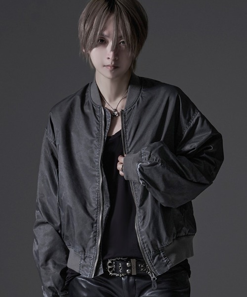 SILVER BULLET(シルバーバレット)の「『SILVER BULLET SELECT/シルバーバレットセレクト』製品染めMA-1JKT(MA-1・メンズ・ライトグレー/ブラック・L/M)」の2枚目の写真