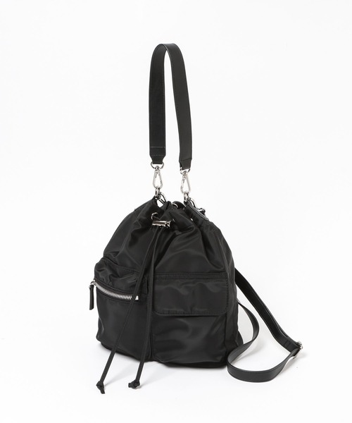 LOWRYS FARM（ローリーズファーム）の「ポケツキキンチャクＢＡＧ 675929（ショルダーバッグ・レディース・アイボリー/ブラック・FREE）」の5枚目の写真