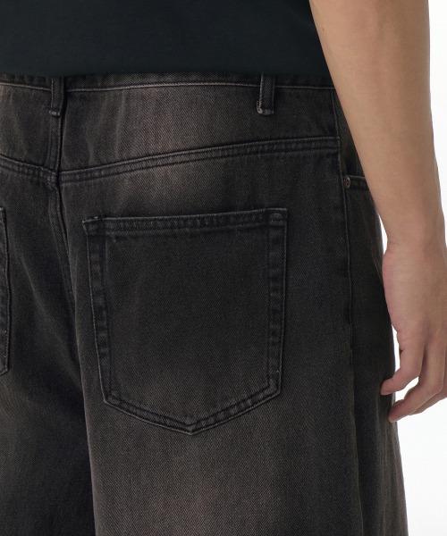 MUSINSA STANDARD（ムシンサスタンダード）の「ルーズバギーデニムパンツ [ラスティブラック]（デニムパンツ・メンズ・その他・26/27/38/40/42/34/31/30/29/36/33/32）」の7枚目の写真