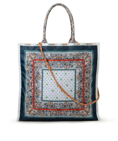 LeSportsac(レスポートサック)の「LG CHAIN TOTE サンリットガーデンバンダナ(トートバッグ・レディース・オレンジ・FREE)」の5枚目の写真