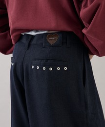 ONCILY（オンシェリー）の「HEART PATCH STUDS STRAIGHT SLACKS / ハートパッチスタッズストレートスラックス（スラックス）」