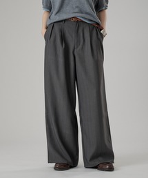 ONCILY（オンシェリー）の「HEART PATCH STUDS STRAIGHT SLACKS / ハートパッチスタッズストレートスラックス（スラックス）」