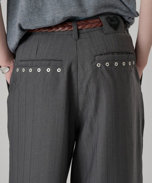 ONCILY(オンシェリー)の「HEART PATCH STUDS STRAIGHT SLACKS / ハートパッチスタッズストレートスラックス(スラックス・メンズ・ブラック/グレー/ネイビー/ブラウン・SMALL/MEDIUM/LARGE)」の22枚目の写真