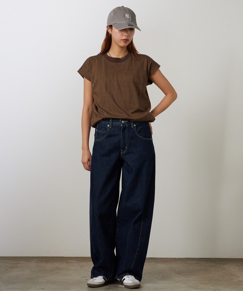Garance et VioLette(ギャランスエトヴィオレット)の「Garance et VioLette/ギャランスエトヴィオレット フレンチスリーブTEE 半袖Tシャツ 秋 秋服 2026年秋冬(Tシャツ/カットソー・レディース・ネイビー/ブラウン/カーキ・1)」の14枚目の写真