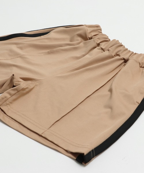 chil2(チルツー)の「脇ライン ストレッチ ピンタック ハーフパンツ(スウェットパンツ・キッズ・チャコールグレー/ベージュ/ネイビー/ブラック・120cm/90cm/150cm/140cm/110cm/130cm/100cm)」の14枚目の写真