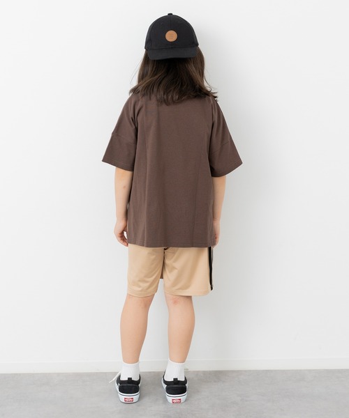 chil2(チルツー)の「脇ライン ストレッチ ピンタック ハーフパンツ(スウェットパンツ・キッズ・チャコールグレー/ベージュ/ネイビー/ブラック・120cm/90cm/150cm/140cm/110cm/130cm/100cm)」の19枚目の写真