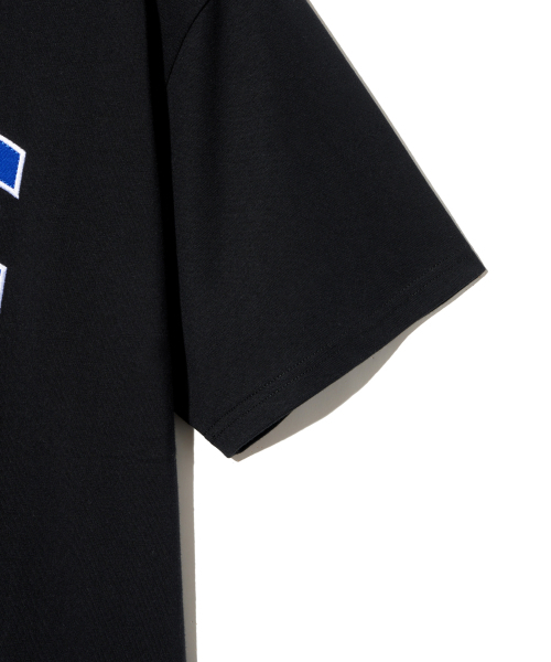 YALE(イェール)の「ツートンアーチ半袖Tシャツブラック/ロイヤルブルー(Tシャツ/カットソー・レディース・その他・LARGE/MEDIUM/SMALL/X-LARGE)」の5枚目の写真