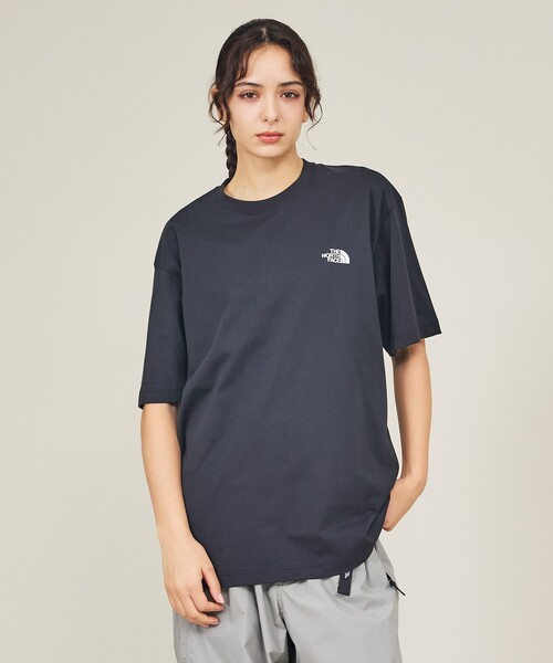 THE NORTH FACE(ザノースフェイス)の「【THE NORTH FACE/ノースフェイス】TFN NT32657 / ハーフドームデジタルスクエアロゴTシャツ / ユニセックス(Tシャツ/カットソー・メンズ・ホワイト/ブラック・M/XL/L)」の3枚目の写真