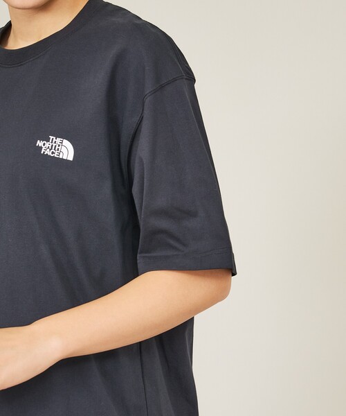 THE NORTH FACE(ザノースフェイス)の「【THE NORTH FACE/ノースフェイス】TFN NT32657 / ハーフドームデジタルスクエアロゴTシャツ / ユニセックス(Tシャツ/カットソー・メンズ・ホワイト/ブラック・M/XL/L)」の8枚目の写真