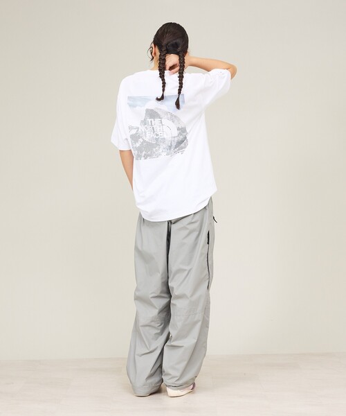 THE NORTH FACE(ザノースフェイス)の「【THE NORTH FACE/ノースフェイス】TFN NT32657 / ハーフドームデジタルスクエアロゴTシャツ / ユニセックス(Tシャツ/カットソー・メンズ・ホワイト/ブラック・M/XL/L)」の14枚目の写真