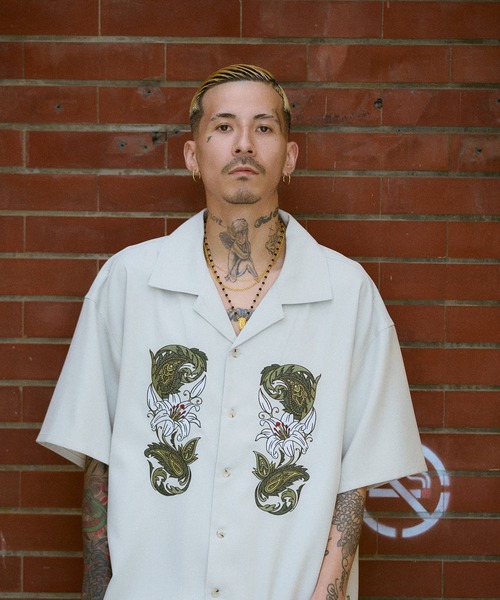 Subciety(サブサエティ)の「Lily shirt(シャツ/ブラウス・メンズ・オリーブ/ブラック/ホワイト・MEDIUM/SMALL/X-LARGE/LARGE)」の2枚目の写真