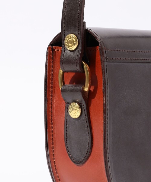 GLENROYAL(グレンロイヤル)の「【別注】GLENROYAL Saddle Shoulder Bag ブライドルレザー ショルダーバッグ(ショルダーバッグ・メンズ・ダークブラウン/ブラック・FREE)」の11枚目の写真