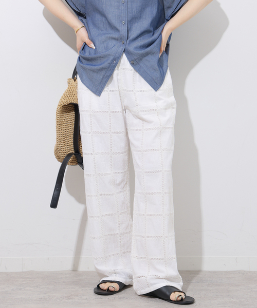 JOURNAL STANDARD relume(ジャーナルスタンダード レリューム)の「スクエアエンブロイダリーパンツ(その他パンツ・レディース・ブラウン/ホワイト・FREE)」の1枚目の写真
