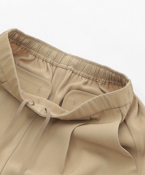 MACKINTOSH PHILOSOPHY（ﾏｯｷﾝﾄｯｼｭ ﾌｨﾛｿﾌｨｰ）の「グロッシーツイルジョグパンツ（その他パンツ・レディース・ダークネイビー/ベージュ・36/38）」の10枚目の写真