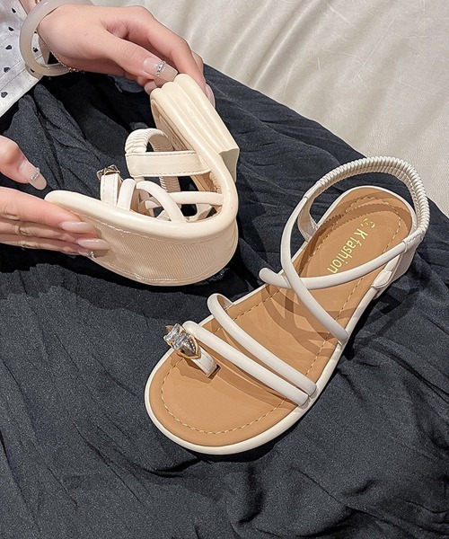 Miniministore(ミニミニストア)の「ストラップサンダル ビーチサンダル 夏靴(サンダル・レディース・アイボリー系1/アイボリー系2/ブラック・25.0cm/24.5cm/24.0cm/23.5cm/23.0cm/22.5cm)」の13枚目の写真